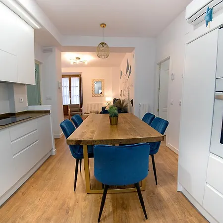 Cervantes 5 Collection - Bisagra Delux דירה