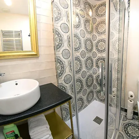 Cervantes 5 Collection - Bisagra Delux Apartman Toledo