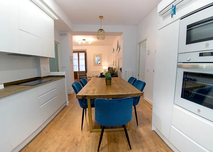 Cervantes 5 Collection - Bisagra Delux Apartmán